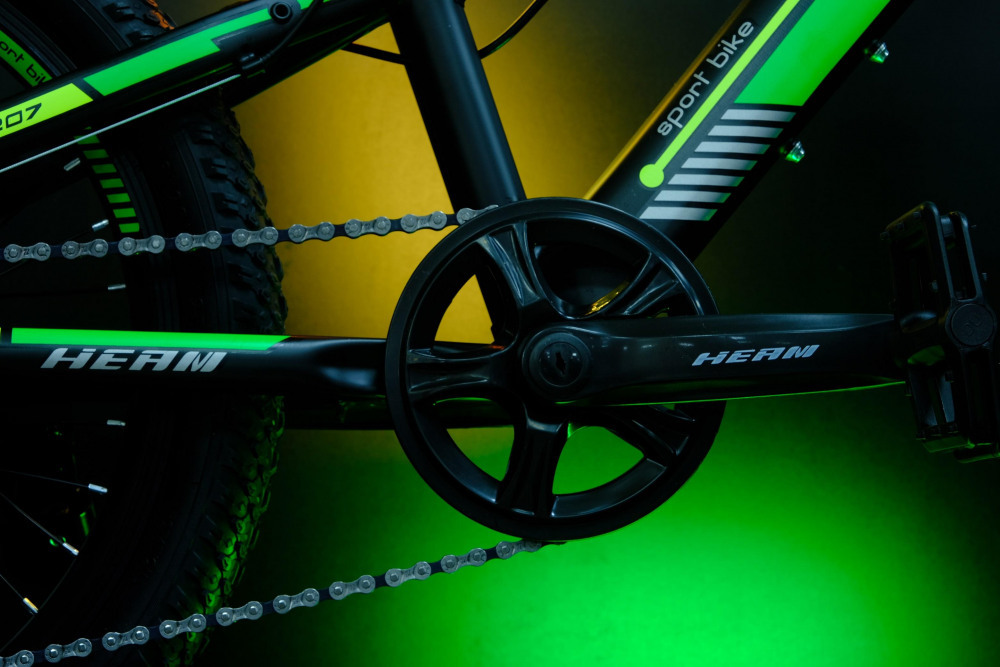 Heam First 207 Матовый Чёрный/Зелёный