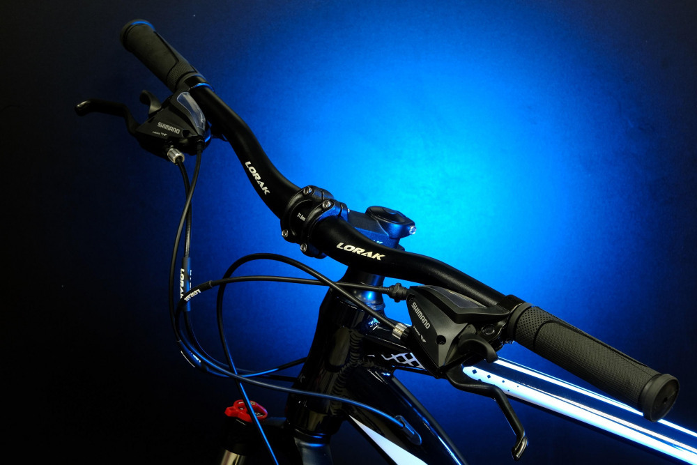 Lorak M-04 Prom Чёрно/Белый 19р (на рост 171-182)