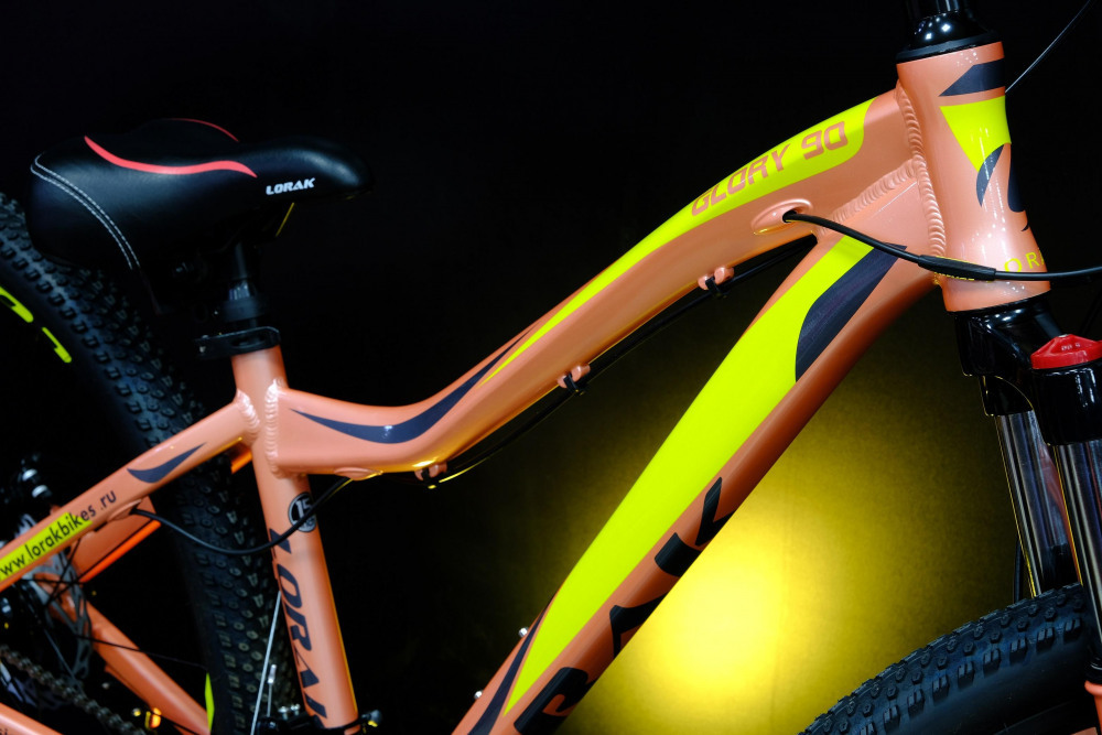 Lorak Glory 90 Персиковый рама 19 (на рост 171-182)